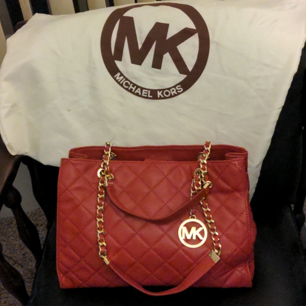 Michael Kors Red Purse - Picture 1 of 4